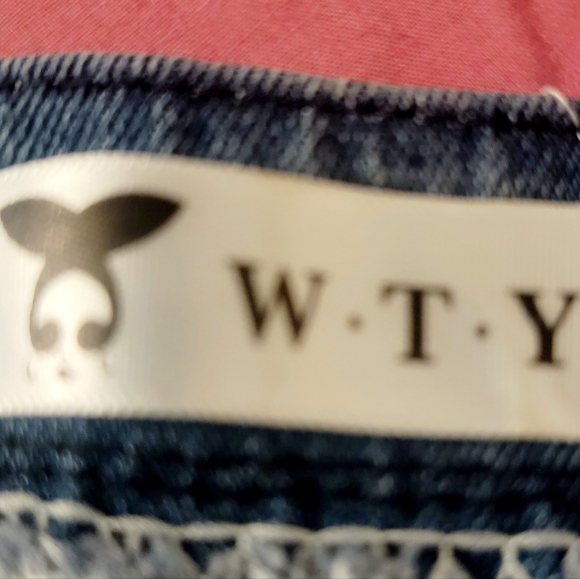 Beautiful Lace Jean Jacket w/Pearls, NWOT - Picture 3 of 3